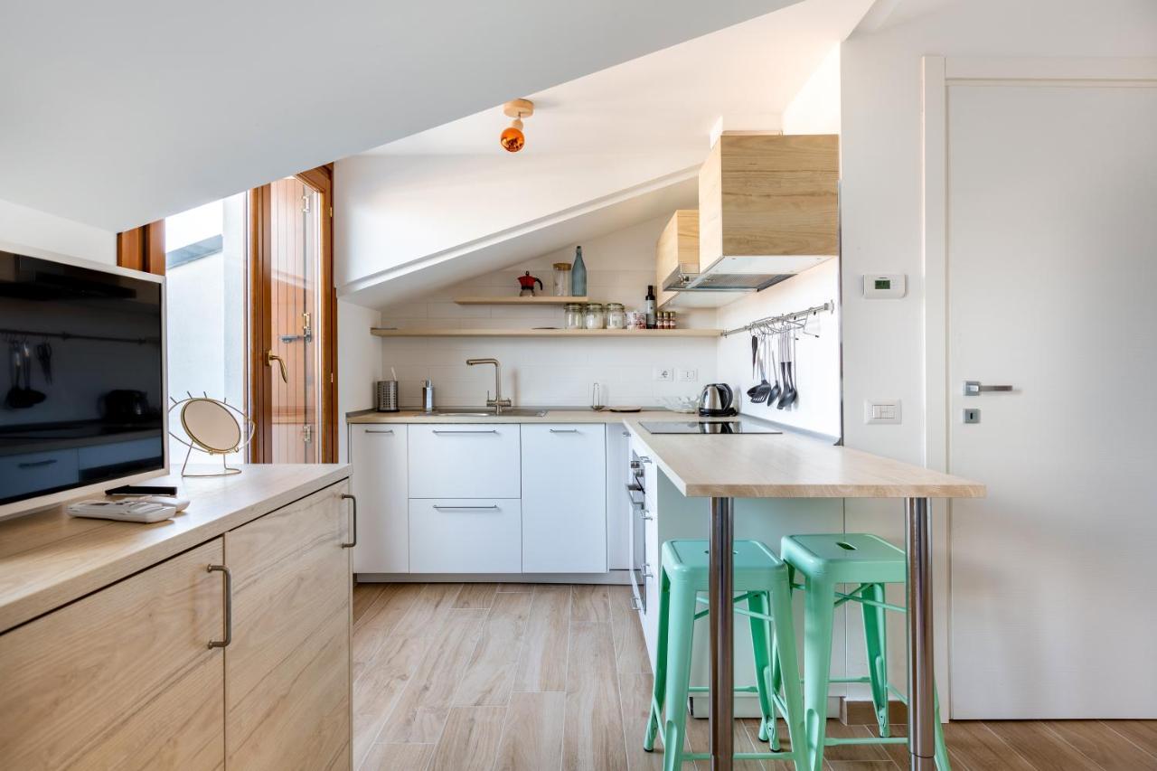 Cozy Studio W/Parking 5 Min Walk From The Bus Stop 米兰 外观 照片